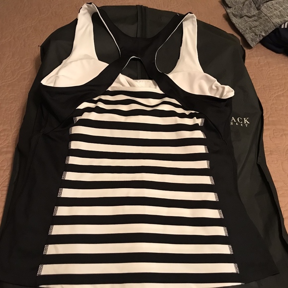 WORKOUT - Picture 2 of 2